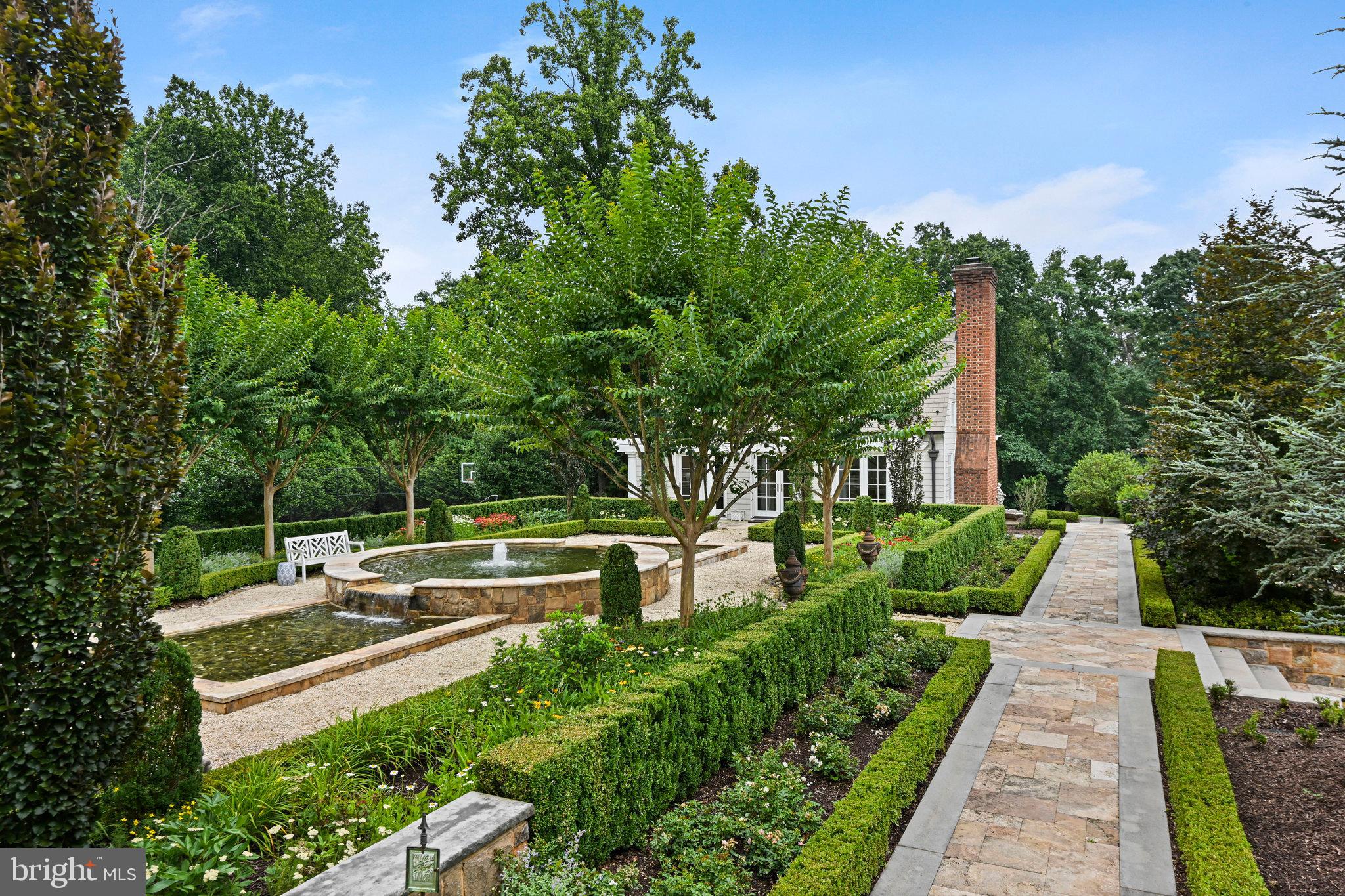 FOX LAKE - Residential