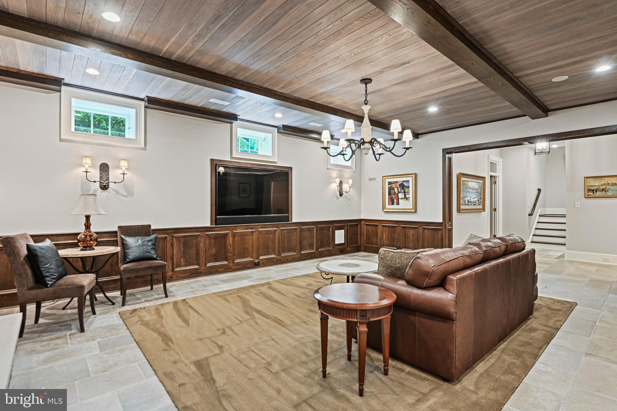 FOX LAKE - Residential