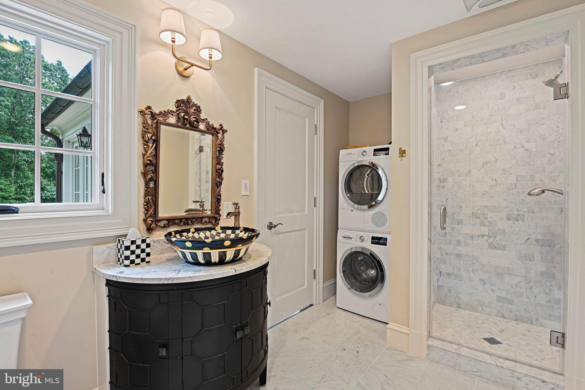 FOX LAKE - Residential