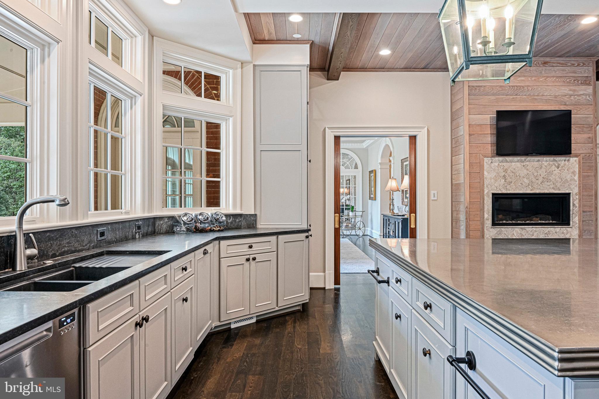 FOX LAKE - Residential