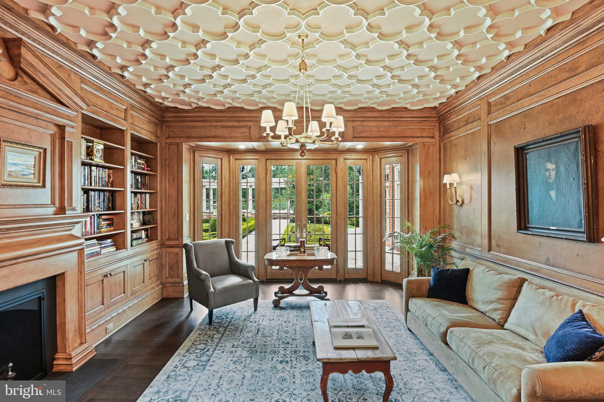 FOX LAKE - Residential