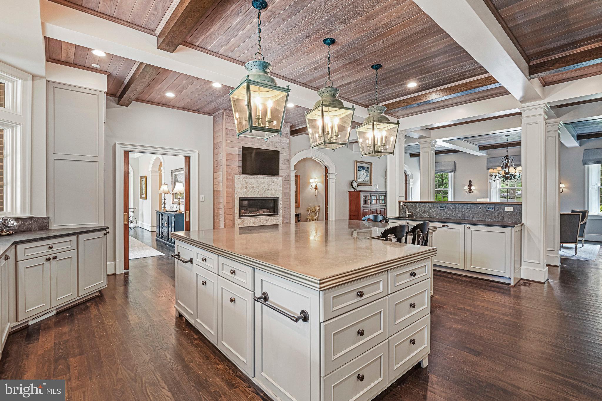 FOX LAKE - Residential