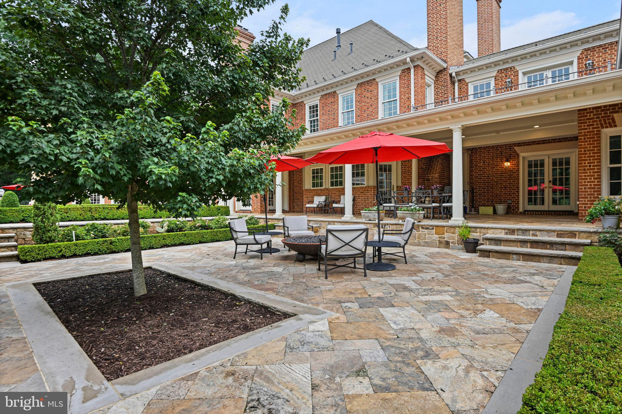 FOX LAKE - Residential