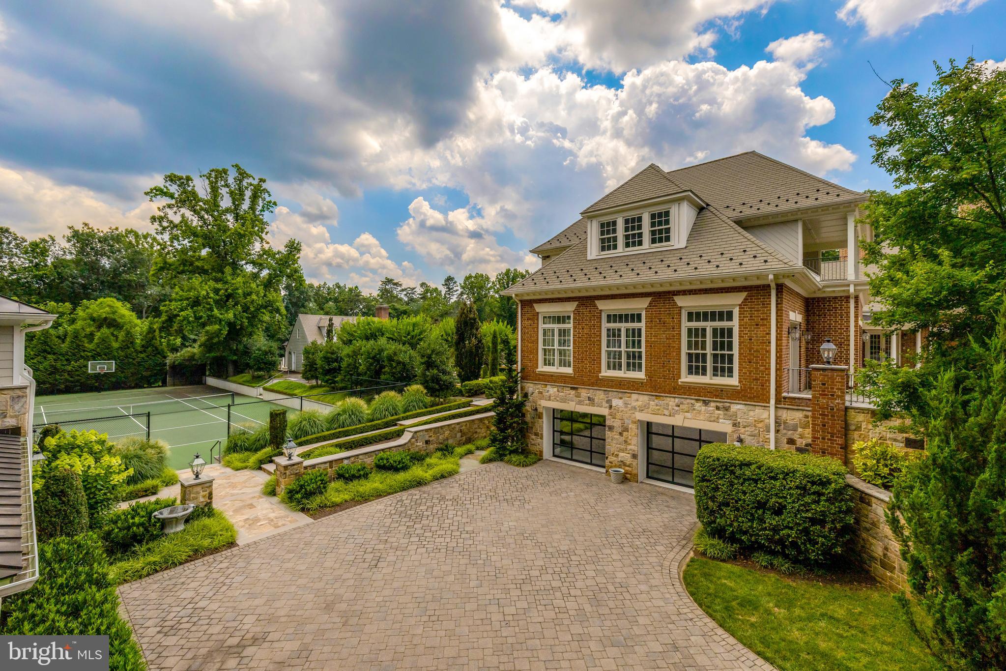11100 KINGS CAVALIER COURT
