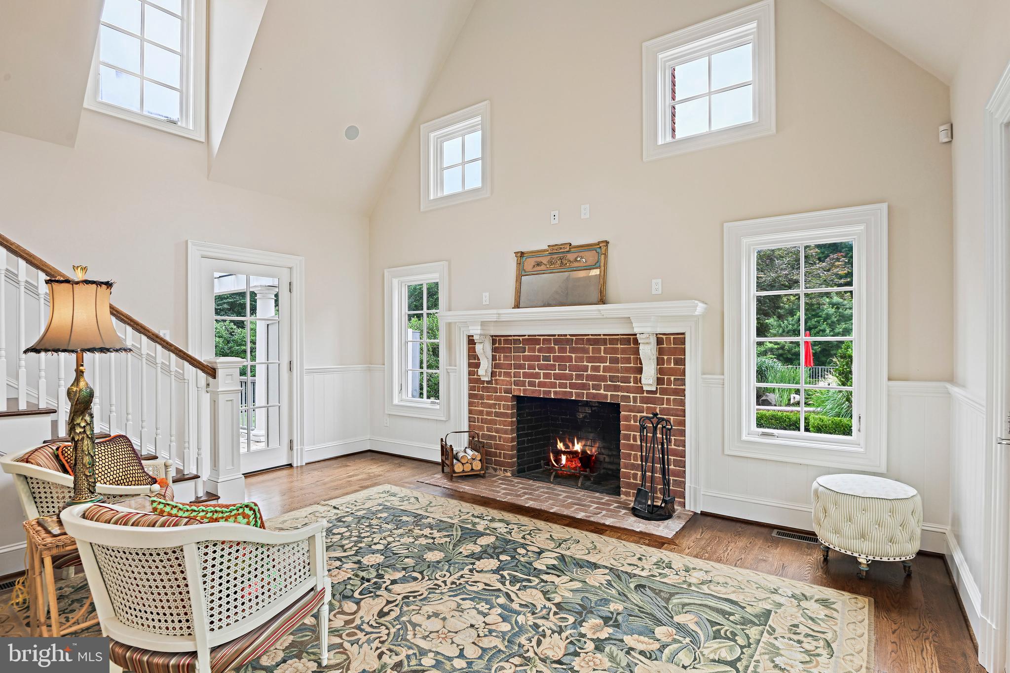 FOX LAKE - Residential