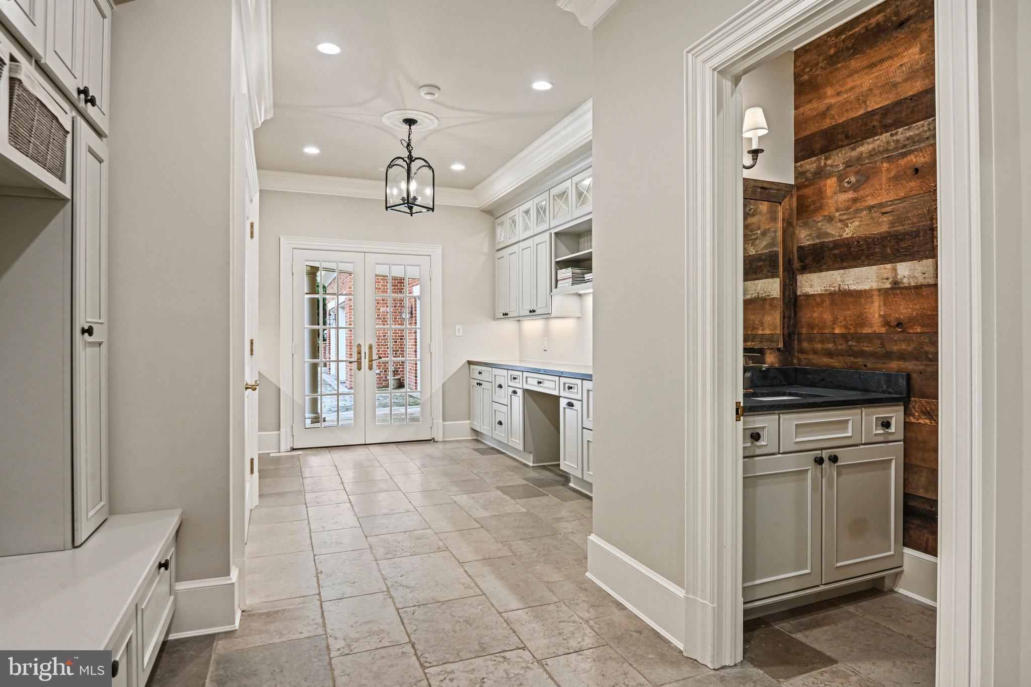 FOX LAKE - Residential