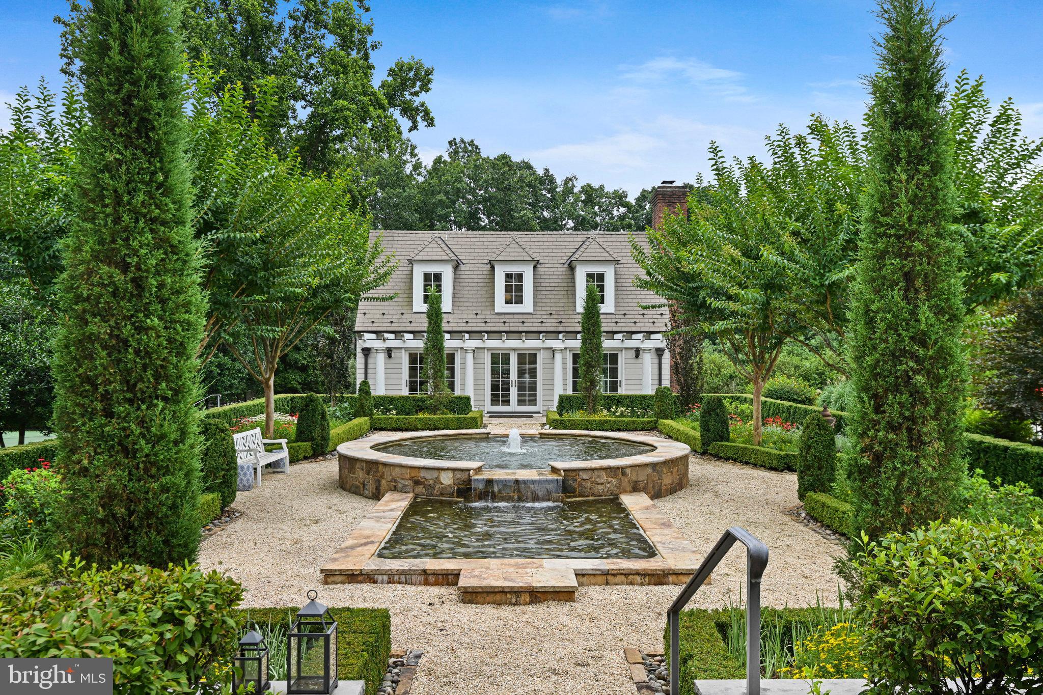 FOX LAKE - Residential