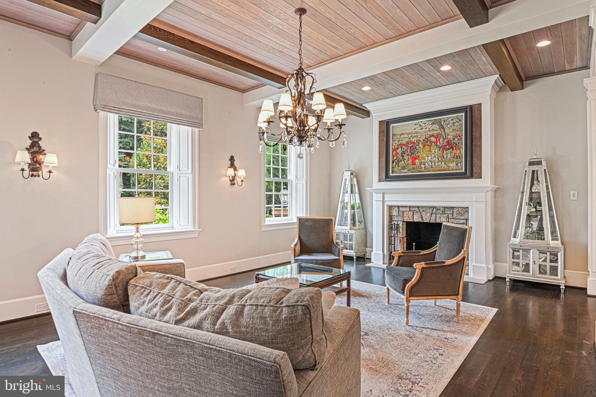 FOX LAKE - Residential