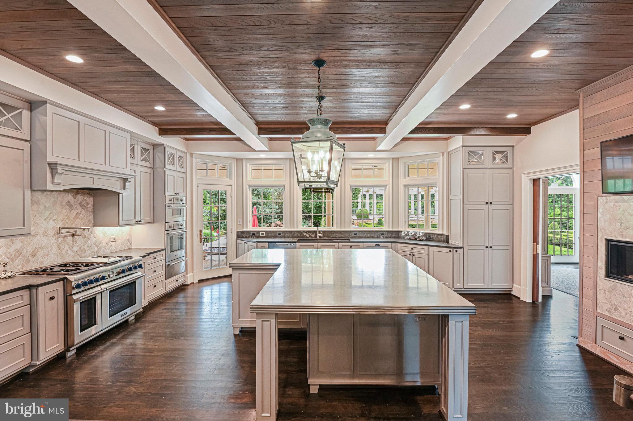 FOX LAKE - Residential