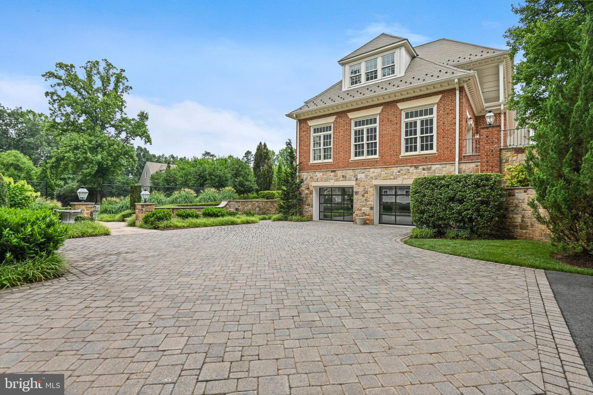 FOX LAKE - Residential