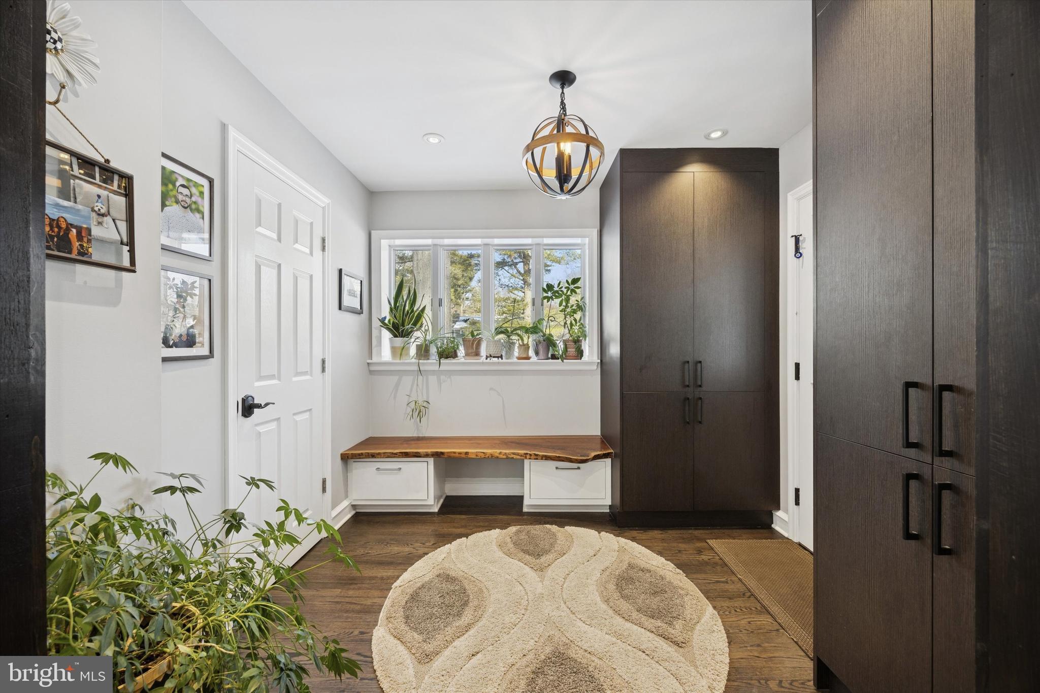 DEEPDALE - Residential