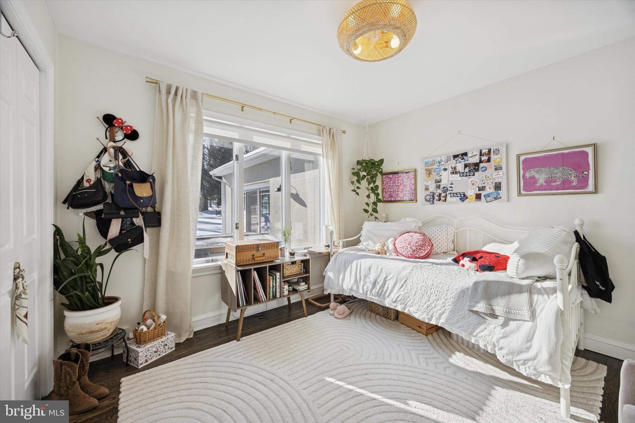 DEEPDALE - Residential