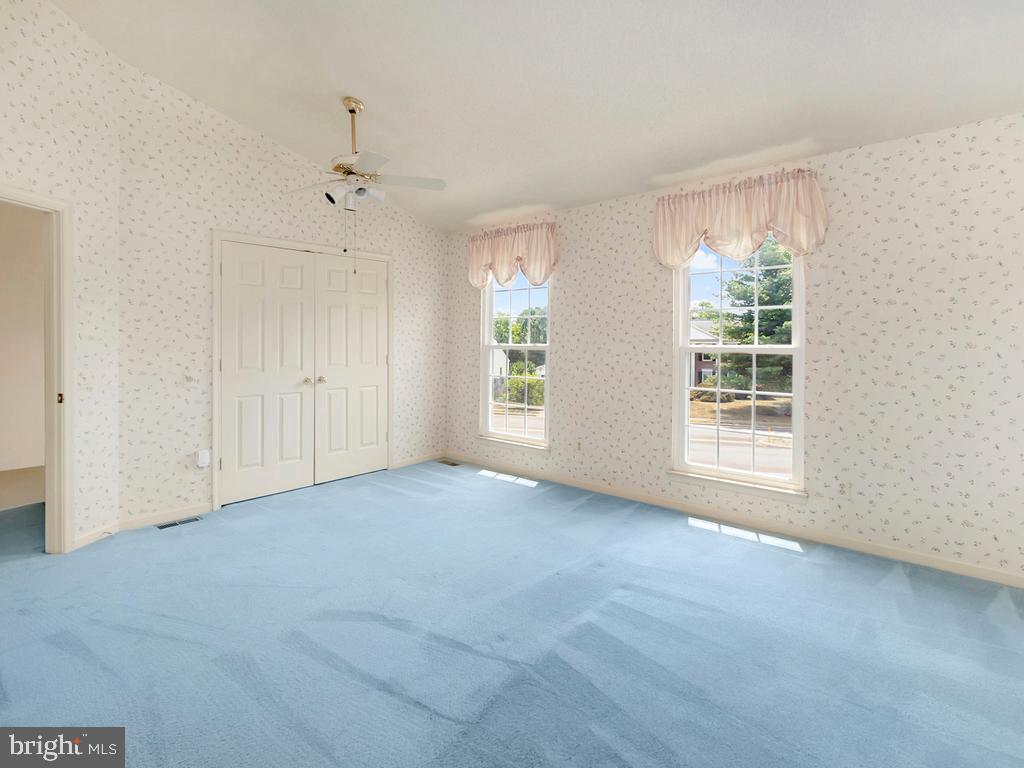 OAKENSHAW - Residential