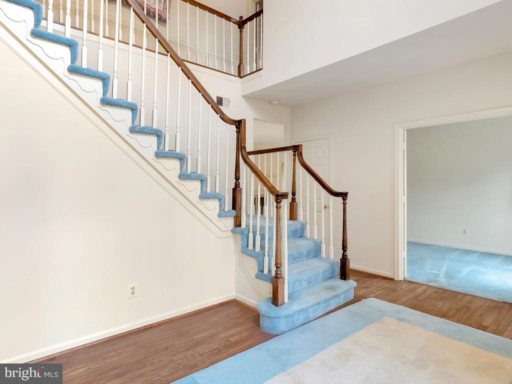 OAKENSHAW - Residential