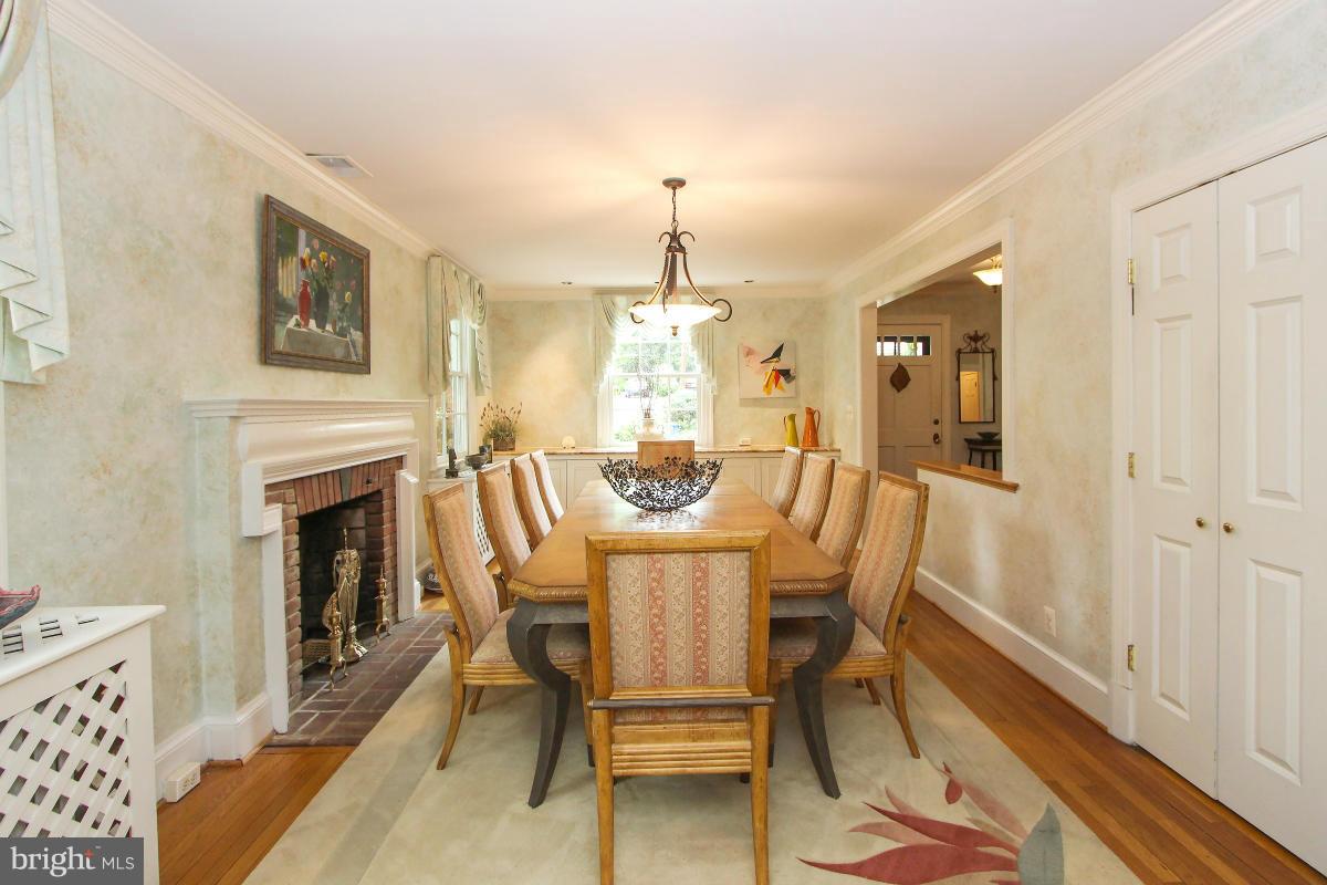 GREENWICH FOREST - Residential