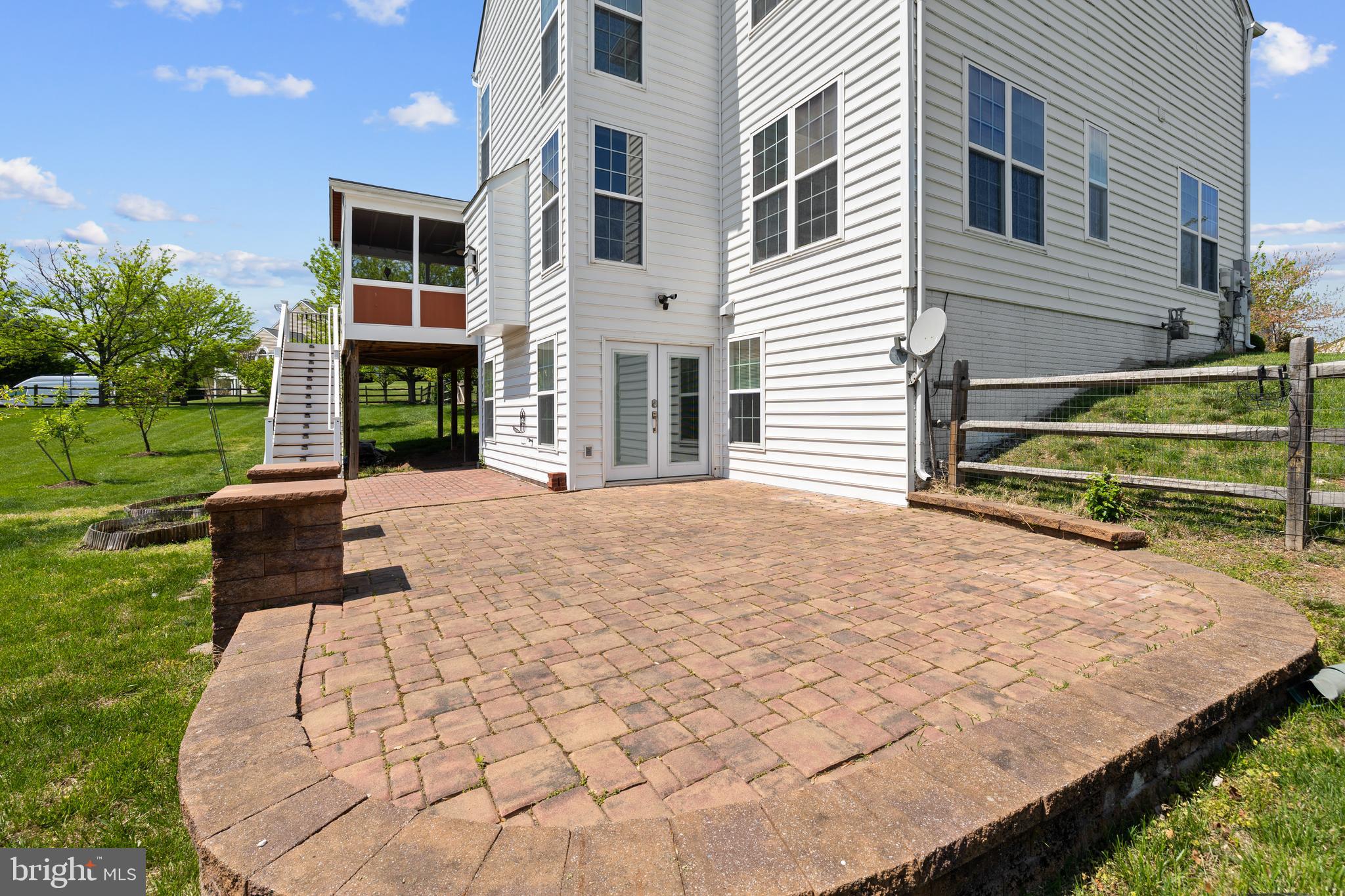 RIDINGS AT BLUE SPRINGS - Residential