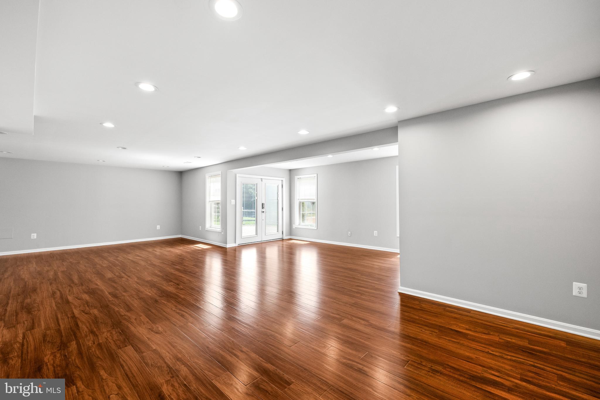 RIDINGS AT BLUE SPRINGS - Residential