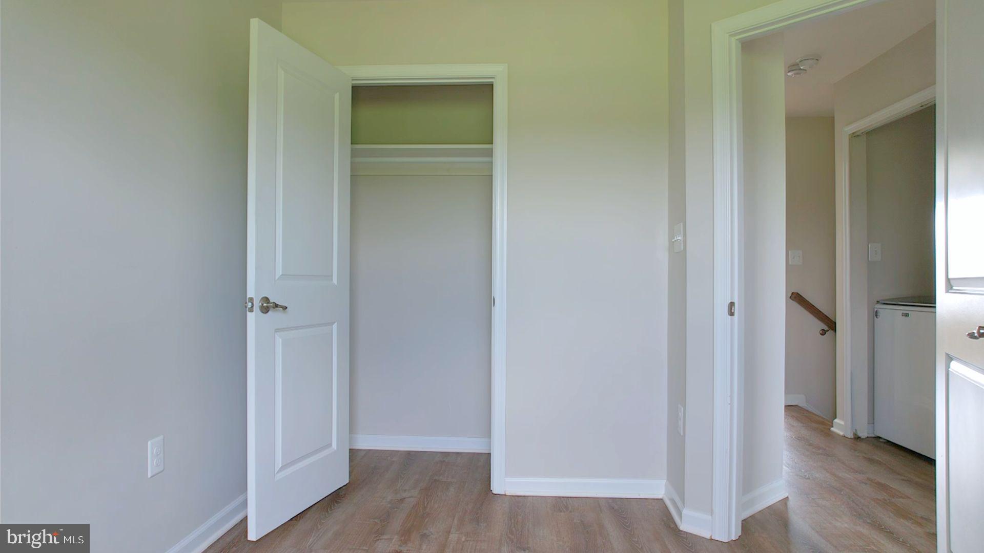 MINTBROOK - Residential Lease