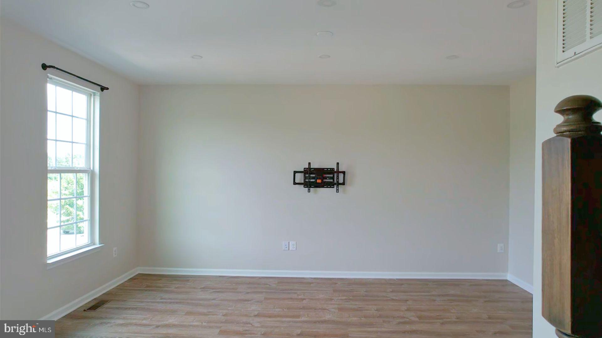 MINTBROOK - Residential Lease