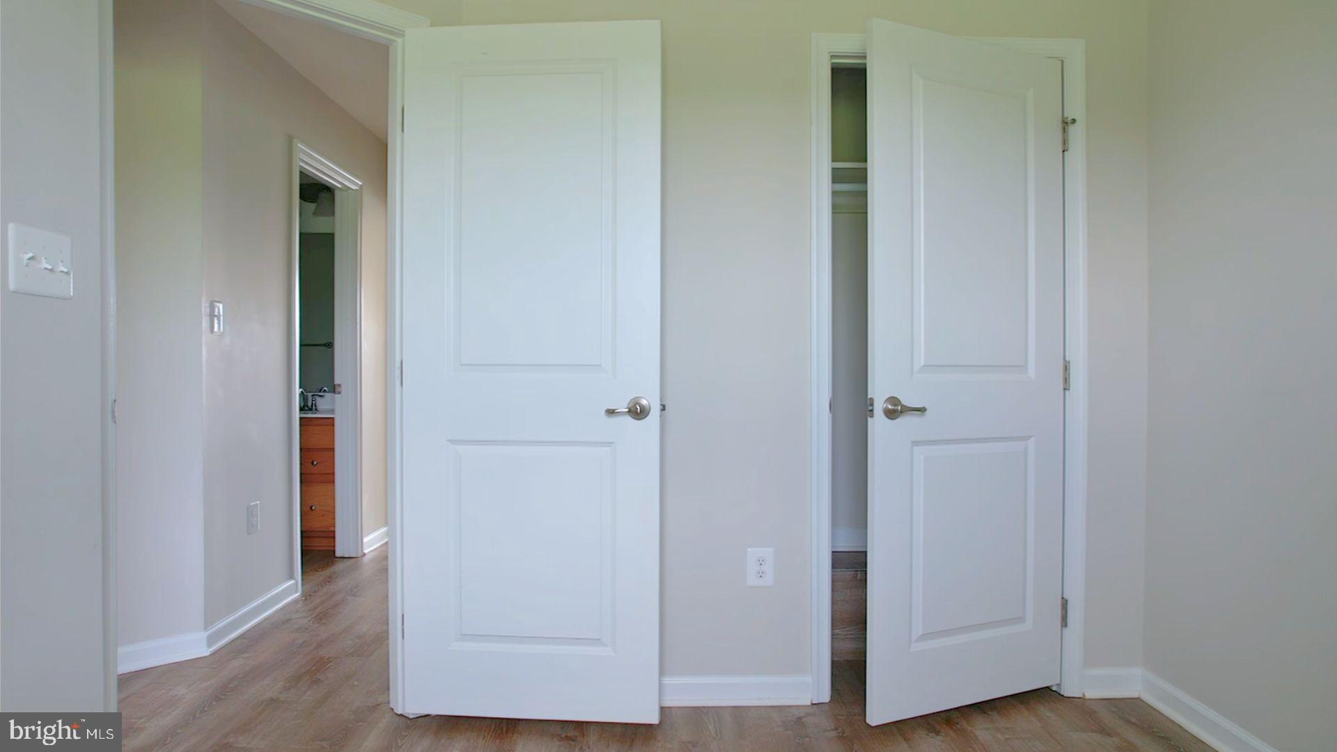 MINTBROOK - Residential Lease