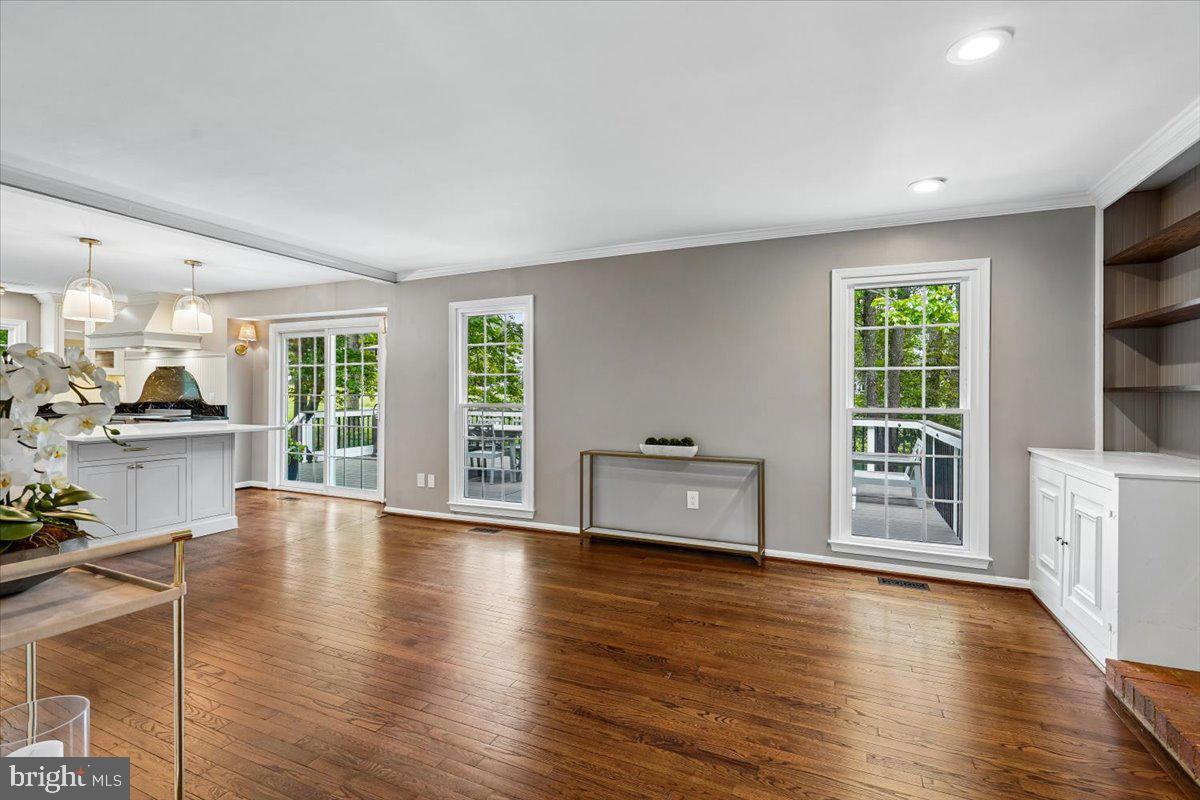 HICKORY CREEK - Residential
