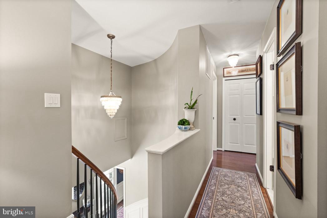 HICKORY CREEK - Residential