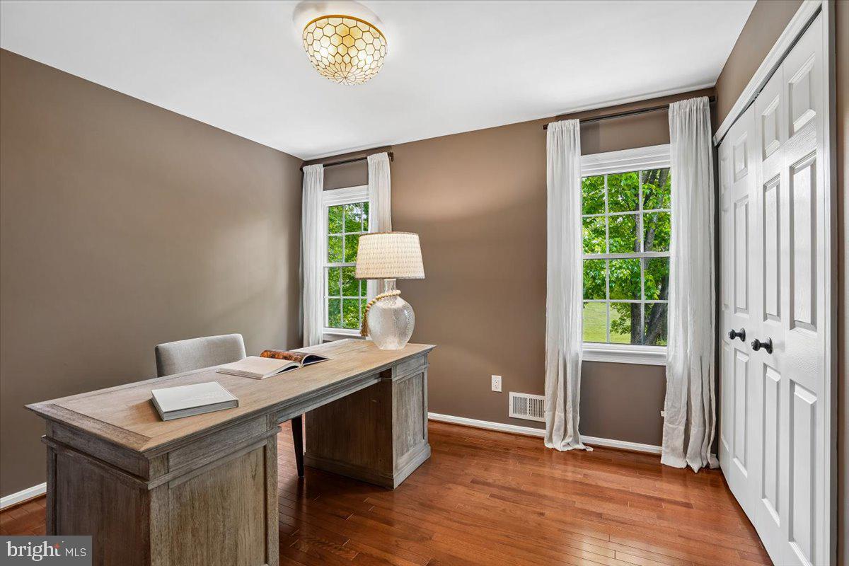 HICKORY CREEK - Residential