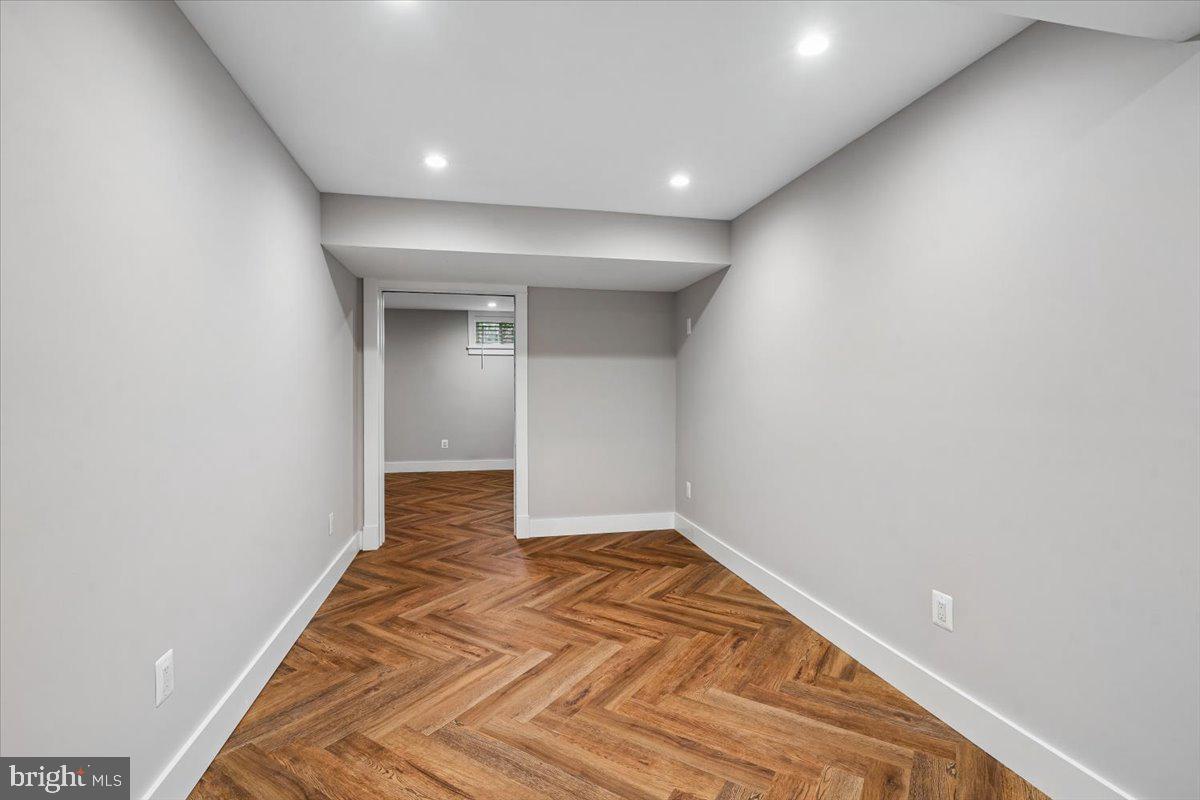 HICKORY CREEK - Residential