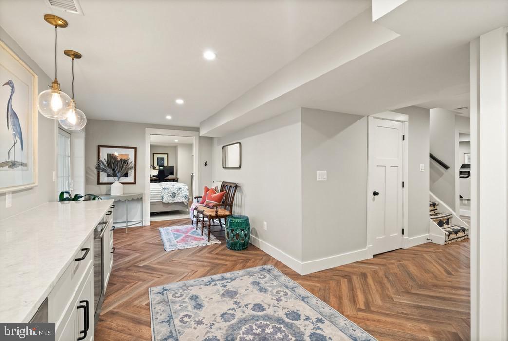 HICKORY CREEK - Residential