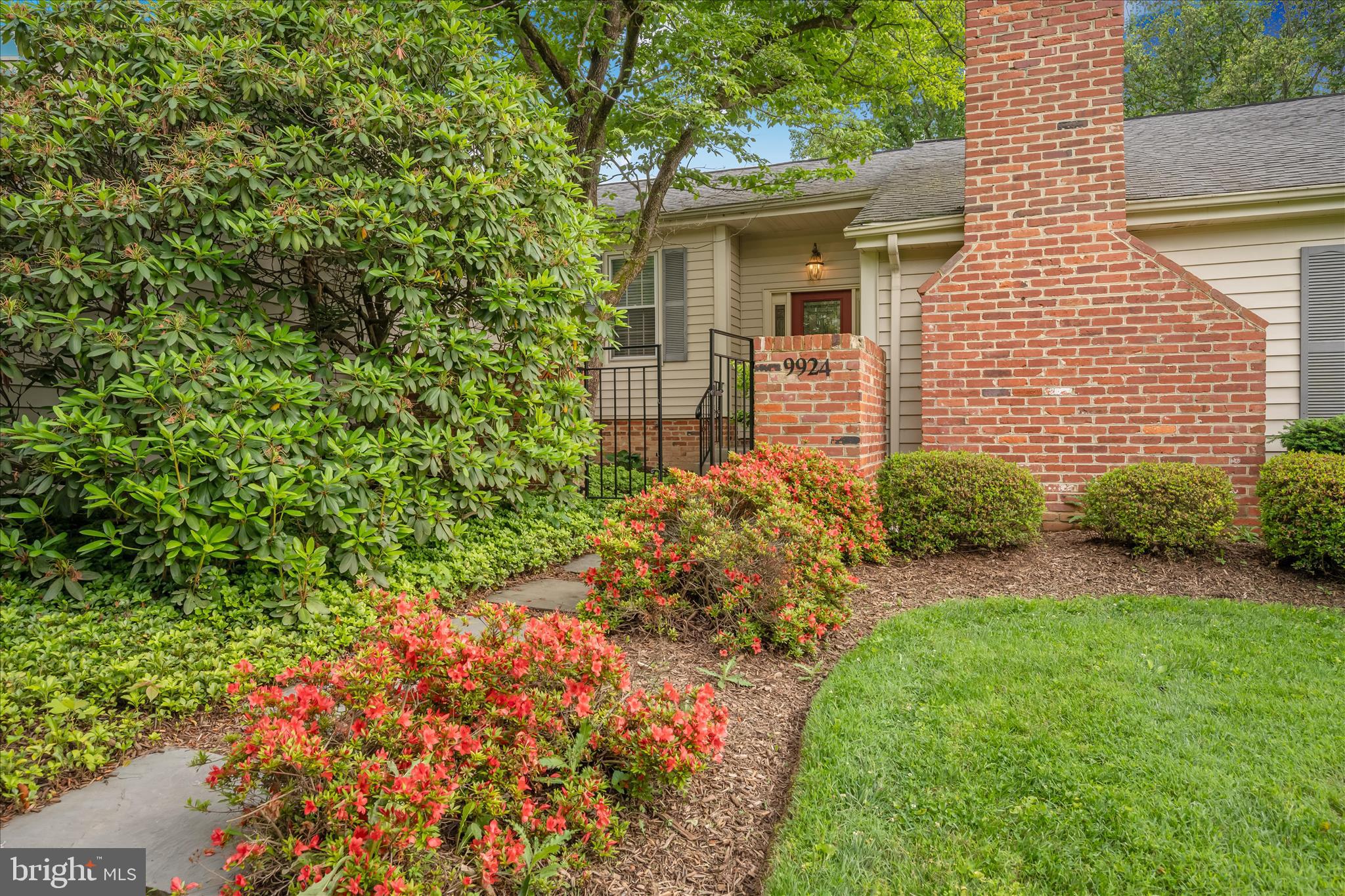 9924 SHREWSBURY COURT