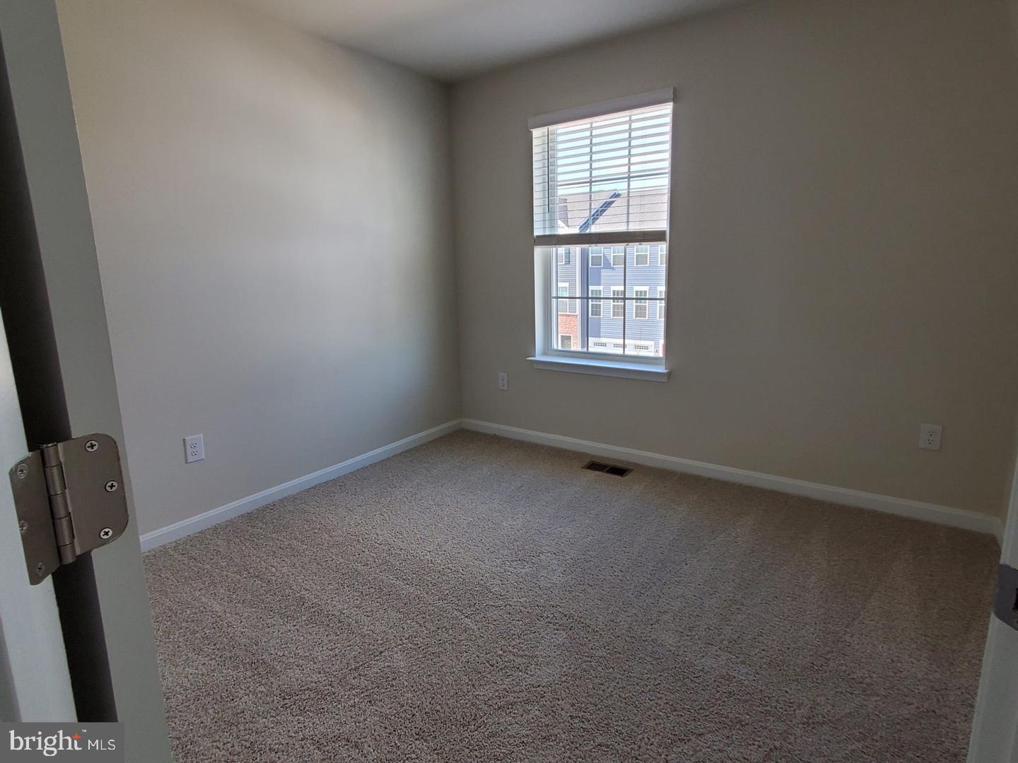 TUSCARORA CREEK - Residential Lease