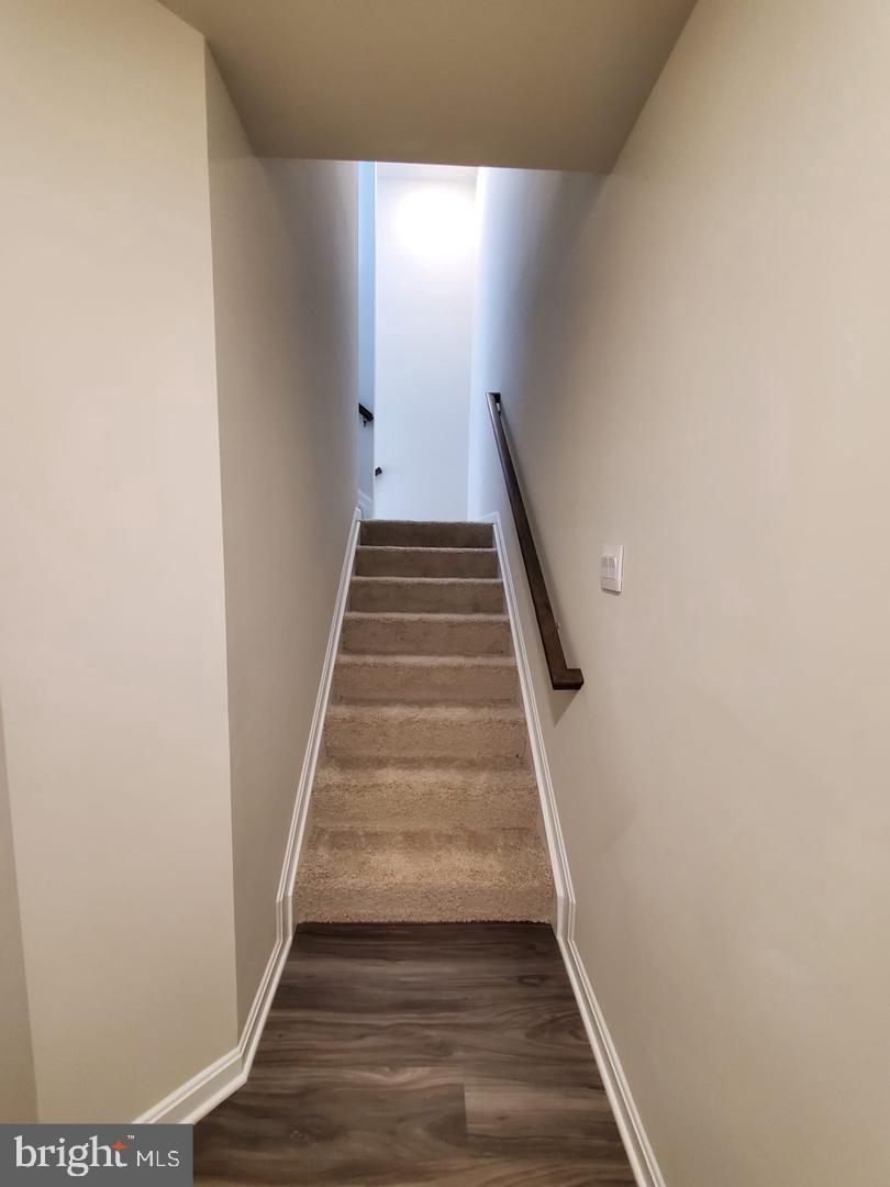 TUSCARORA CREEK - Residential Lease