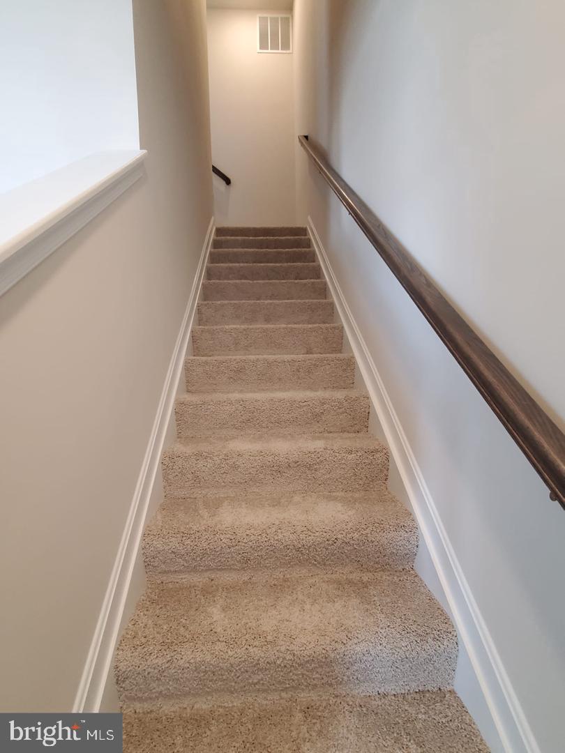 TUSCARORA CREEK - Residential Lease