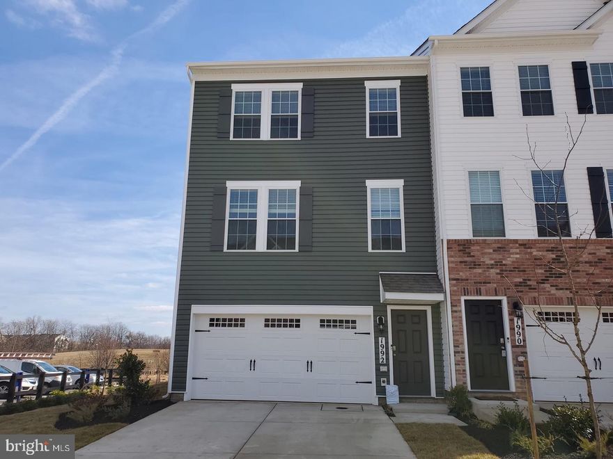 EXCELLENT END UNIT TOWNHOME in The Preserve at Tuscarora Community. This unit has 3 bedrooms and 3.5 baths. Main Level Entry into Family Room and Kitchen. Upper Level with 3 bedrooms, 2 Full baths and laundry. Upgraded Kitchen with Stainless Steel Appliances. Centrally located to shopping, several restaurants options, Minutes away to Route 15, 355, I-270 and I-70. This home is a unique combination of great space, updates and location.