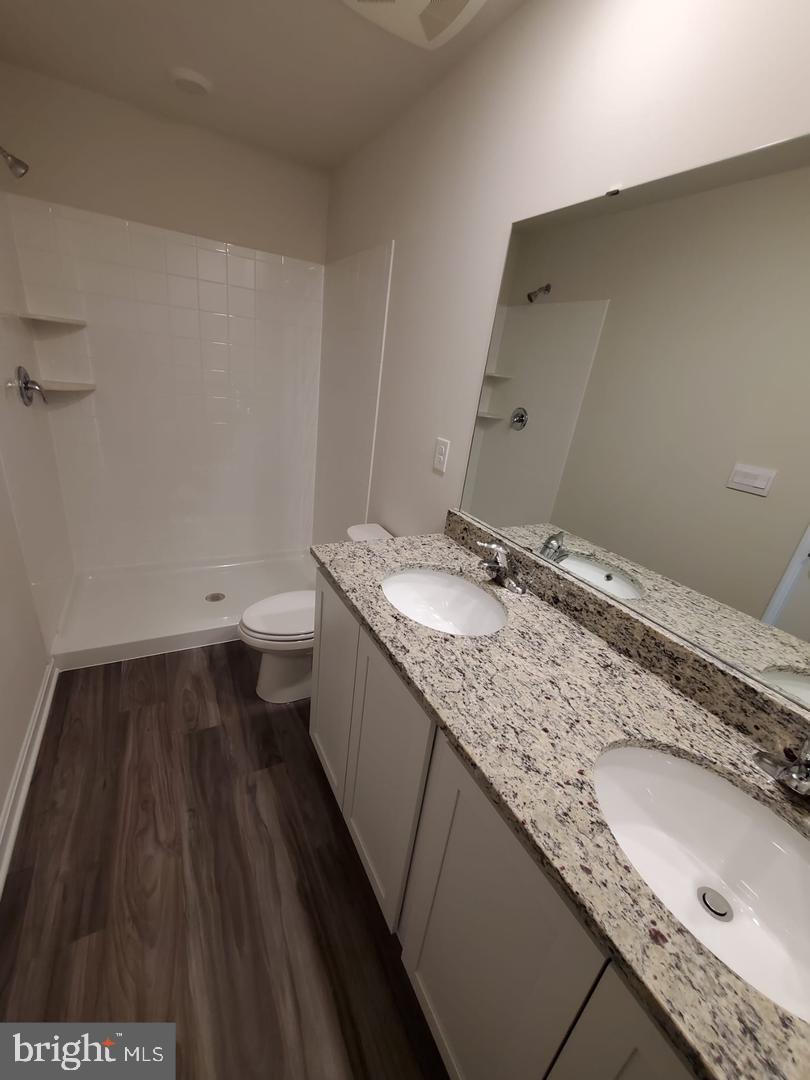 TUSCARORA CREEK - Residential Lease