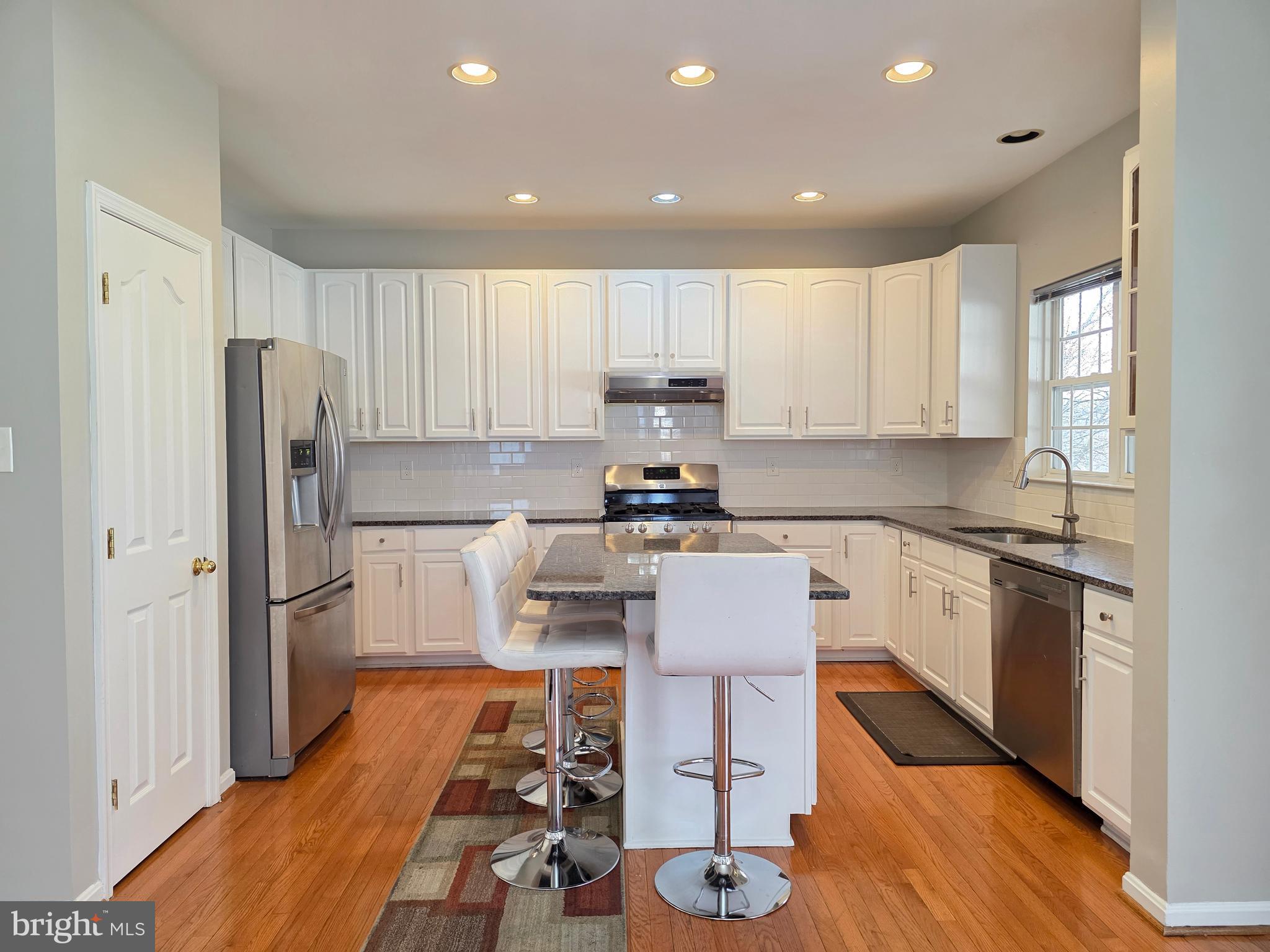 HILLTOP ESTATES - Residential