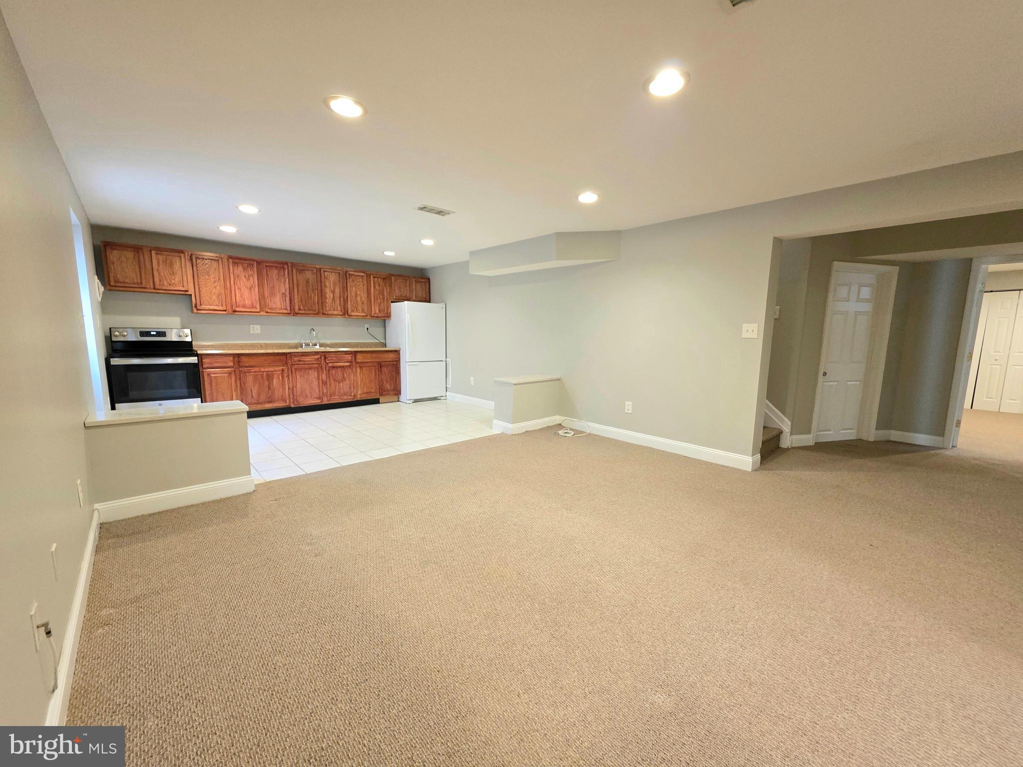 HILLTOP ESTATES - Residential