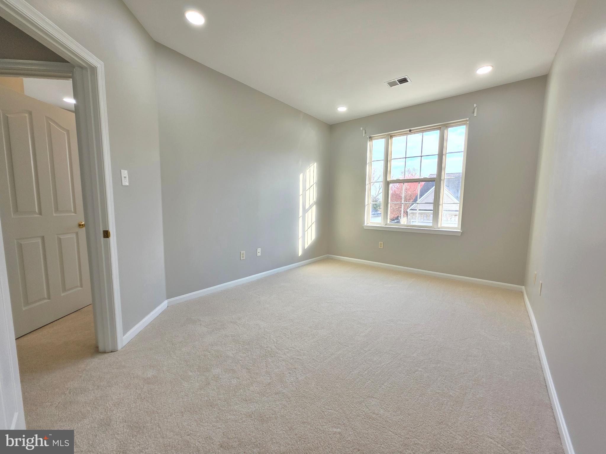 HILLTOP ESTATES - Residential