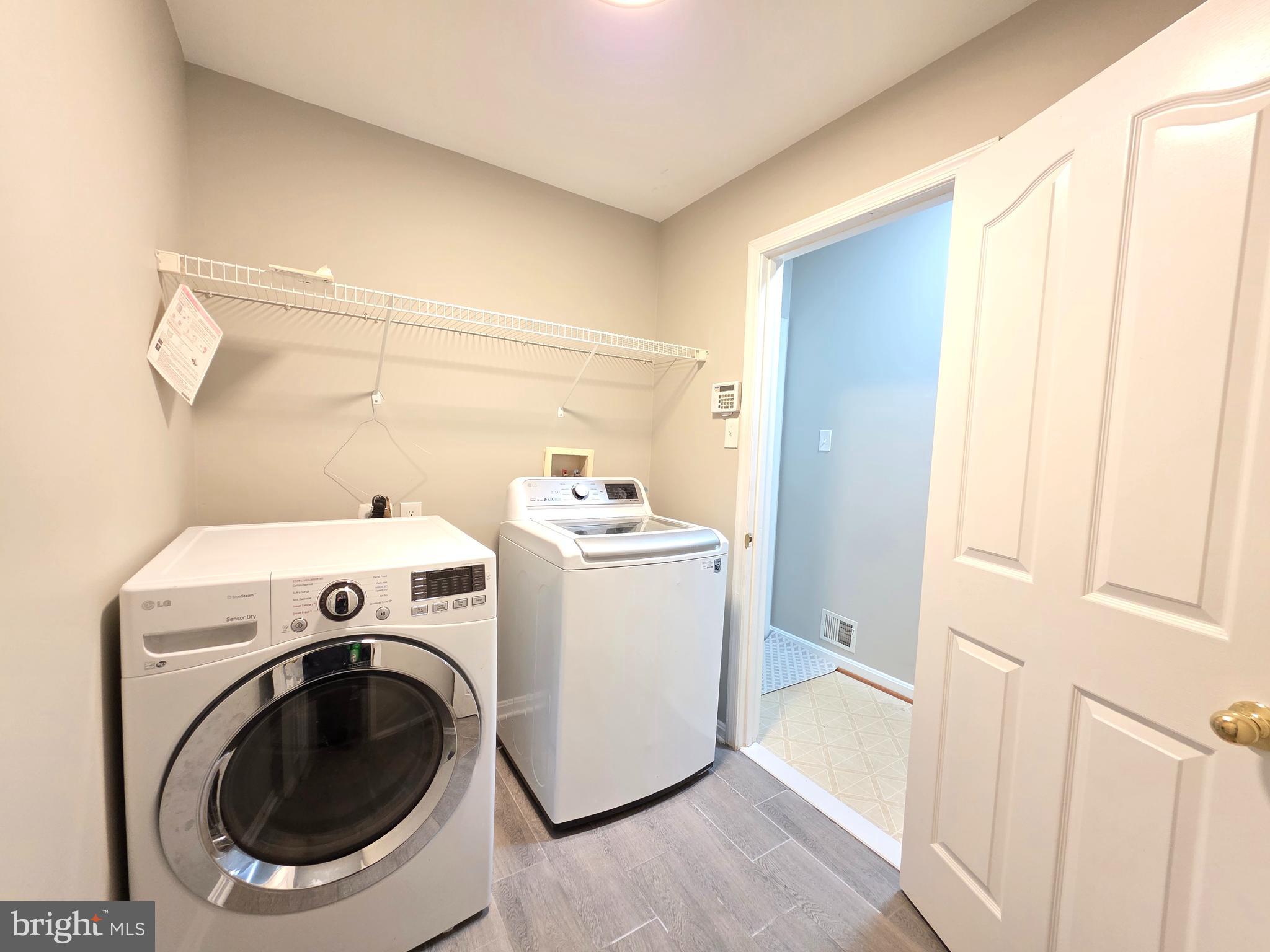 HILLTOP ESTATES - Residential