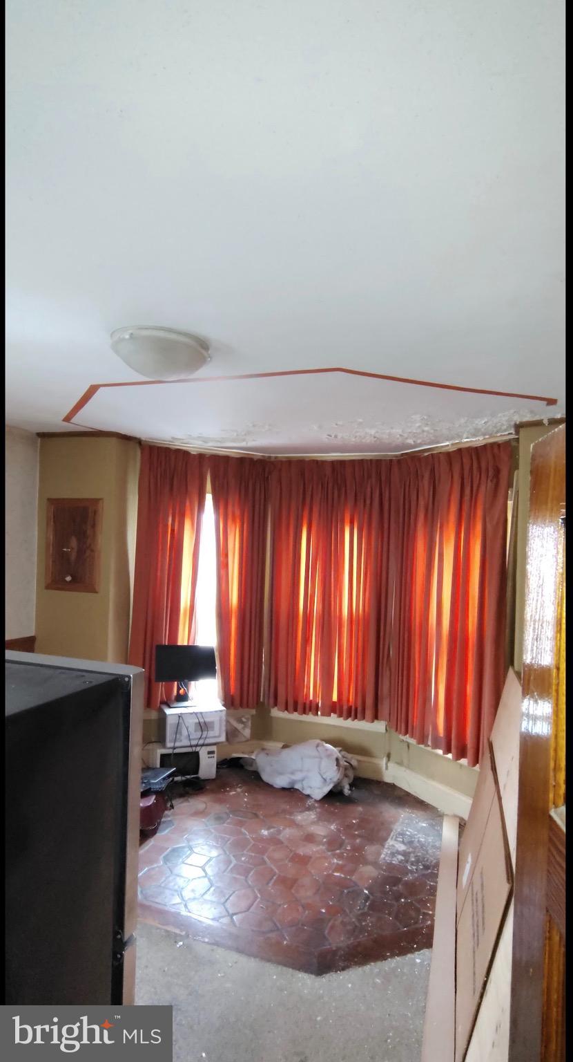 PHILADELPHIA (SOUTHWEST) - Residential Income