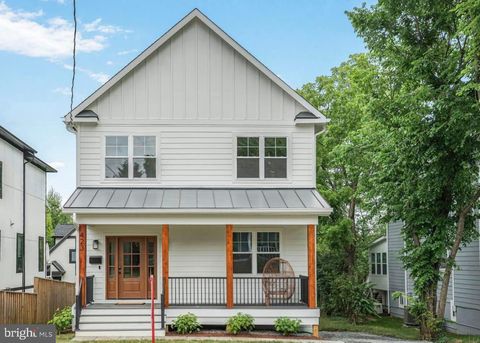 423 N CLEVELAND STREET ARLINGTON VA 22201