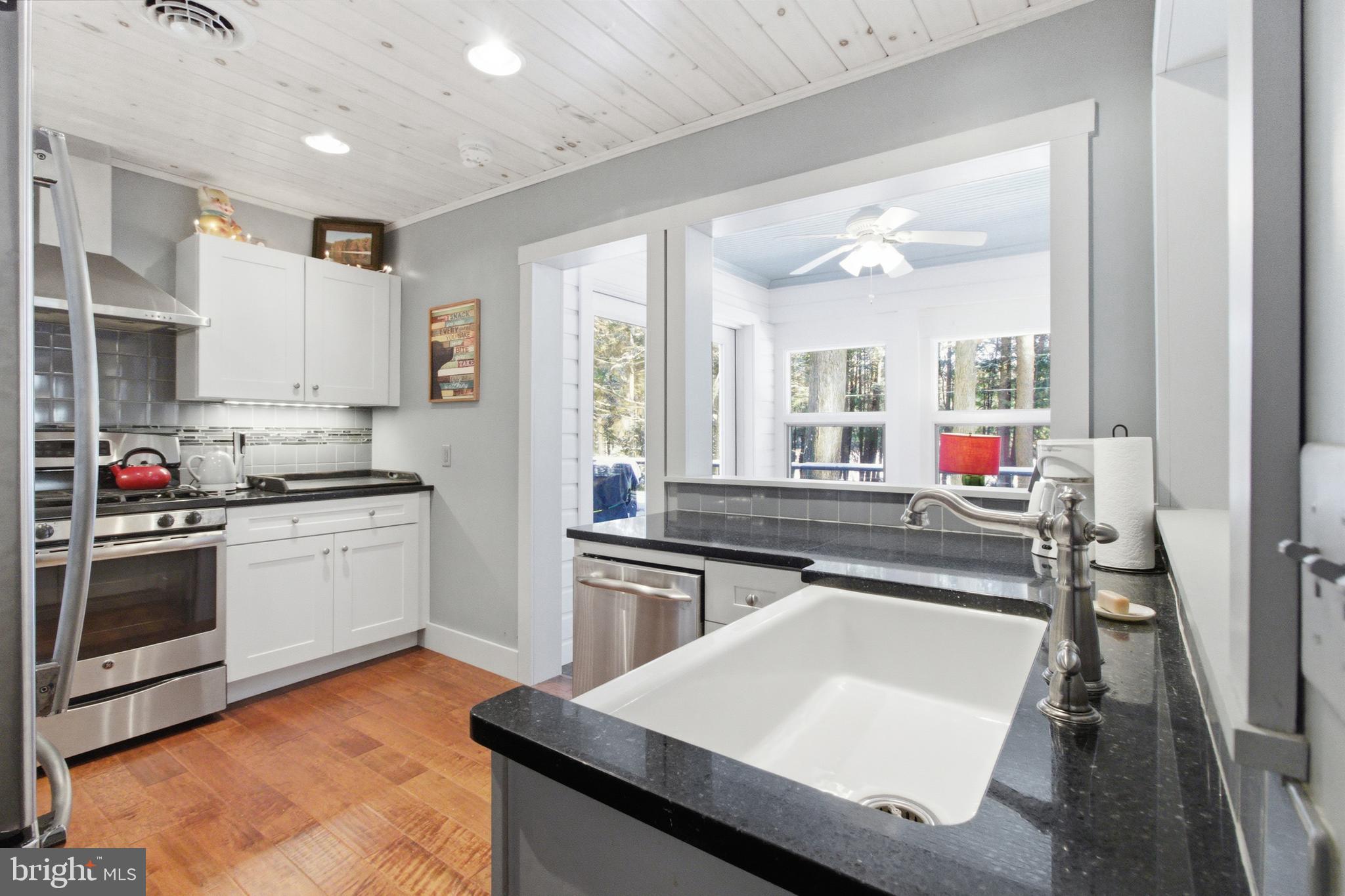 BLACK MOSHANNON - Residential