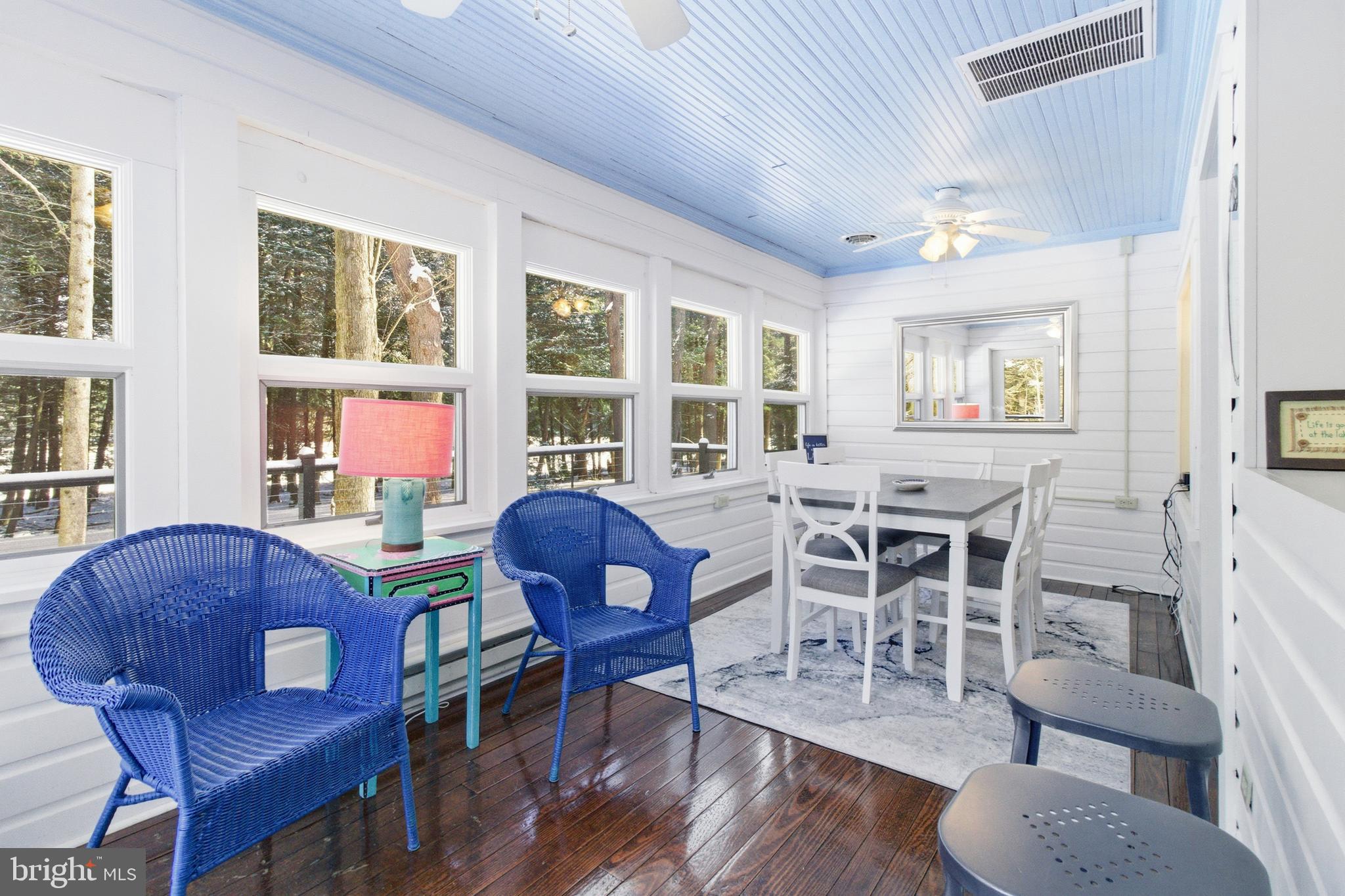 BLACK MOSHANNON - Residential