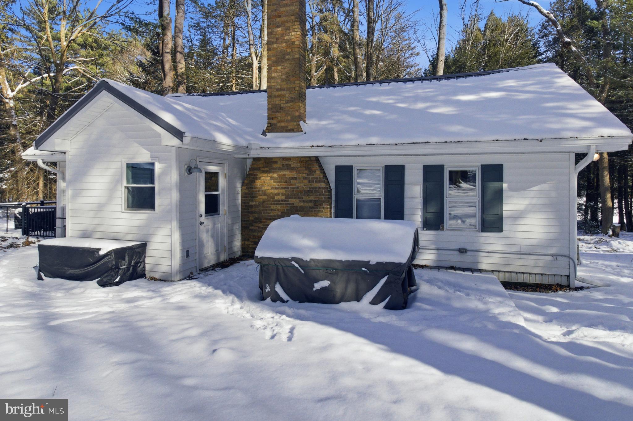 BLACK MOSHANNON - Residential