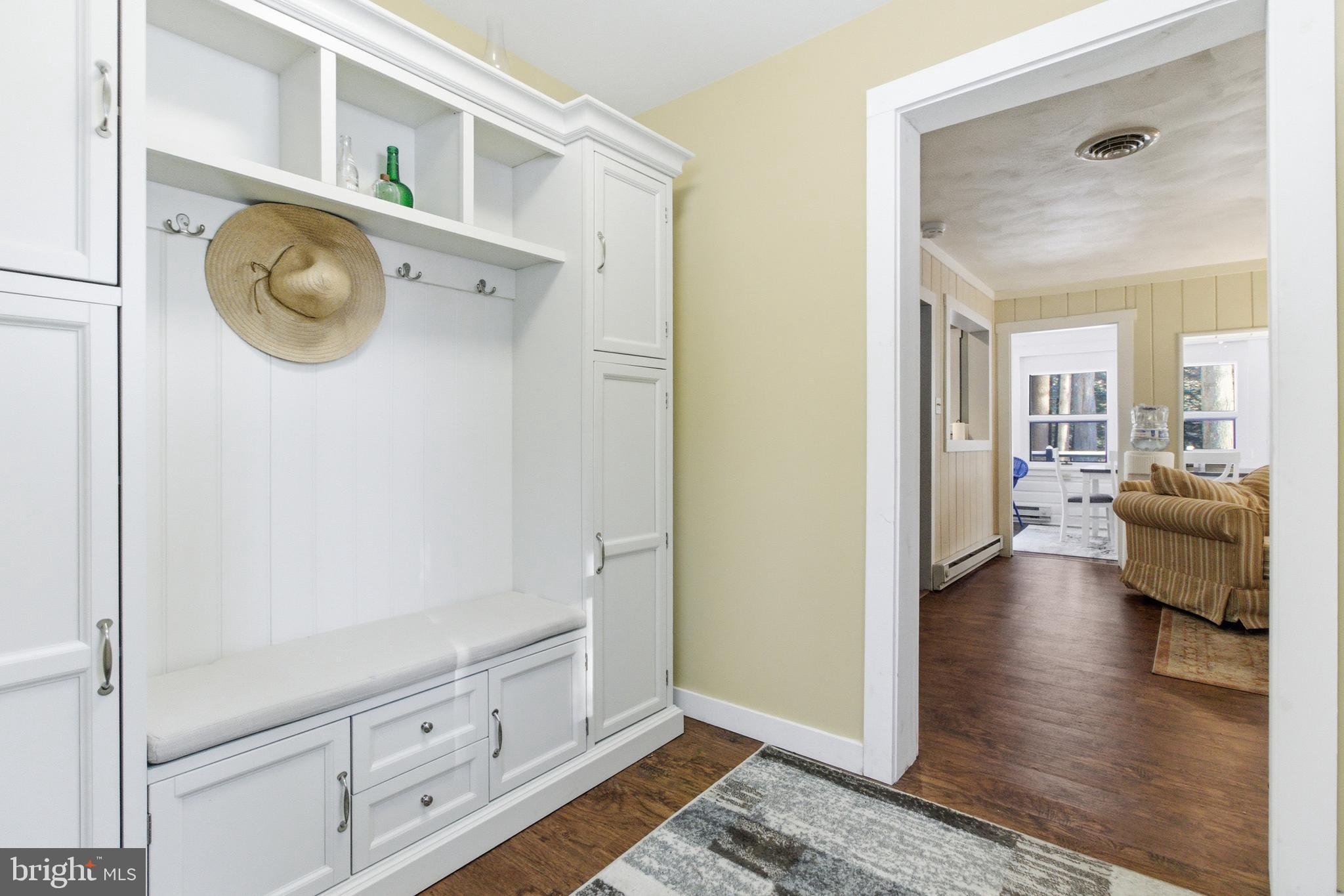 BLACK MOSHANNON - Residential