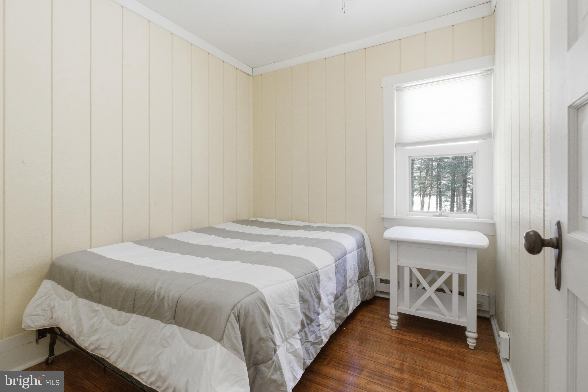 BLACK MOSHANNON - Residential