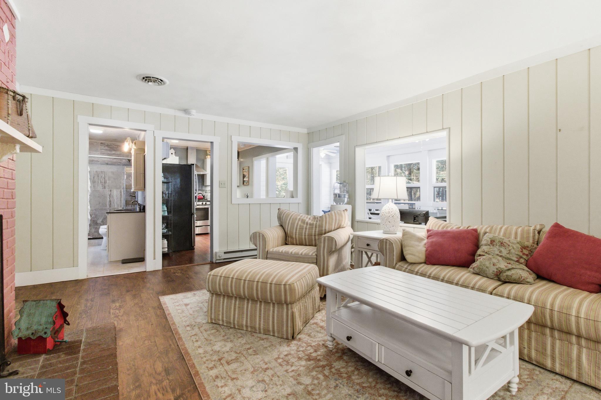 BLACK MOSHANNON - Residential