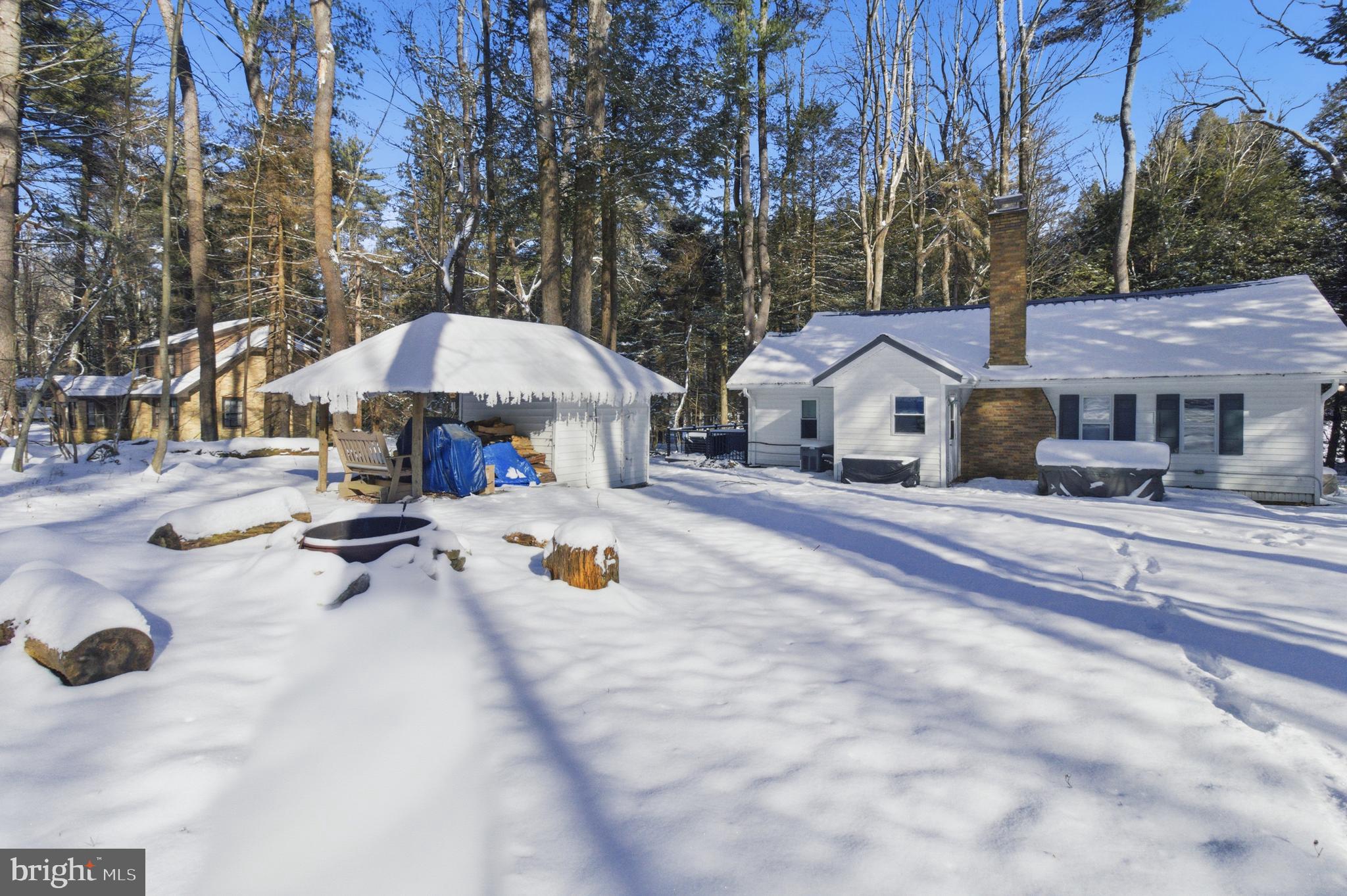 BLACK MOSHANNON - Residential