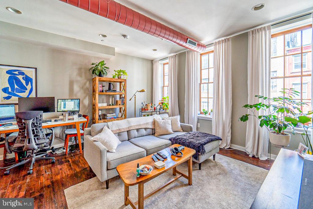 *Available 6/25*
This beautiful luxury 1 bedroom, 1 bathroom apartment in the heart of Old City is within walking distance to public transportation, hundreds of restaurants, bars, and retail locations. Located on the 3rd floor of a historic building, this unit exhibits exposed brick, recessed lighting, central air, tall windows that provide lots of natural light, and hardwood floors throughout. The kitchen features bright white cabinets, Arabesque lantern back splash tile, quartz counter top with a breakfast bar and designer lighting above, a garbage disposal, stainless steel dishwasher, refrigerator, gas cooking stove/oven and microwave. The bathroom has a marble tile shower/tub with a natural wood stained floating vanity. Continuing towards the rear of the unit is the bedroom with more exposed brick, a large closet, and your own washer/dryer.
Lease Terms: Generally, 1st month, and 1 month security deposit due at, or prior to, lease signing. Other terms may be required by Landlord such as last month's rent upfront. $65 application fee per applicant. Tenants are responsible for: electricity, gas (if applicable), cable/internet and $10/mo technology fee. Water is a flat monthly fee of $60. Additional fees or requirements may be applicable for units with Homeowners or Condo Associations. Landlord Requirements: Applicants to make 3x the monthly rent in verifiable gross income, credit history to be considered, no evictions within the past 5 years, and must have a verifiable rental history with on-time rental payments. Exceptions to this criteria may exist under the law and will be considered. Cosigners will be considered.
*Pets under 15 lbs permitted with owner permission; $500 non-refundable pet fee
