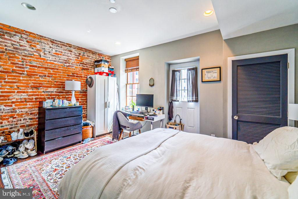 OLD CITY - Residential Lease